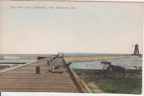 New West Pier Port Maitland circa 1914 Wm. A. Warnick Postcard collection