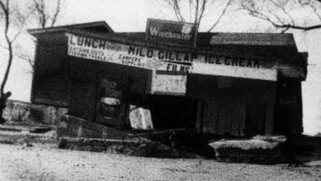 Millo Gillaps Resturant destroyed by storm of 1928. Earl M. Siddall collection